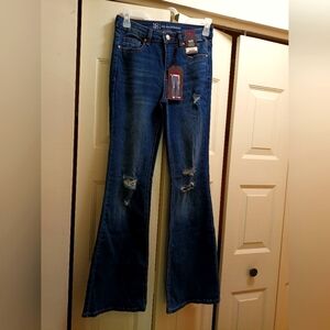 No Boundaries Juniors Destructed Flare Dark Wash Mid-Rise Inseam 30"